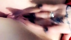 Amateur Close Up Squirting Masturbation