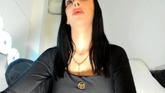 Tattoed Amateur Webcam Girl Hot Dildo Action Masturbation