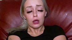 Blonde solo toying