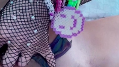 Close up with lesbo getting cunt toyed