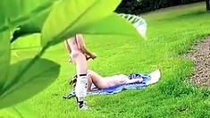 Dickflash - Jerk for nude sunbathing MILF